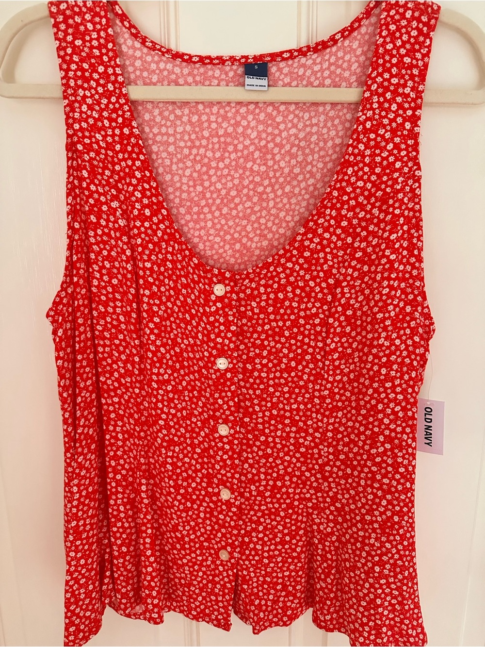 Old Navy Red Floral Button Front Swing Tank Top Size Small NWT